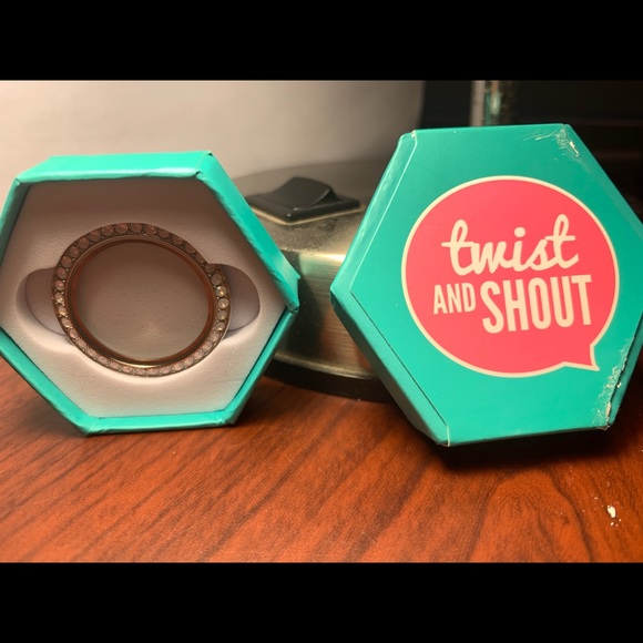 Origami Owl living locket face - Picture 2 of 5